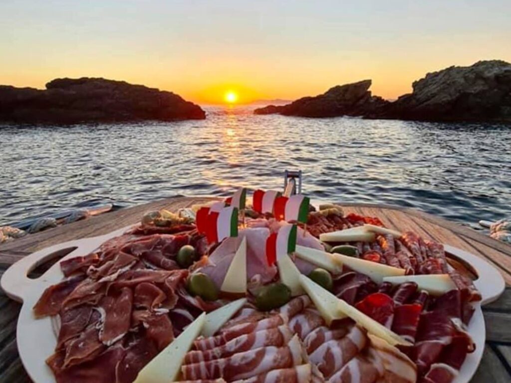 Comment composer sa planche de charcuterie italienne ?
